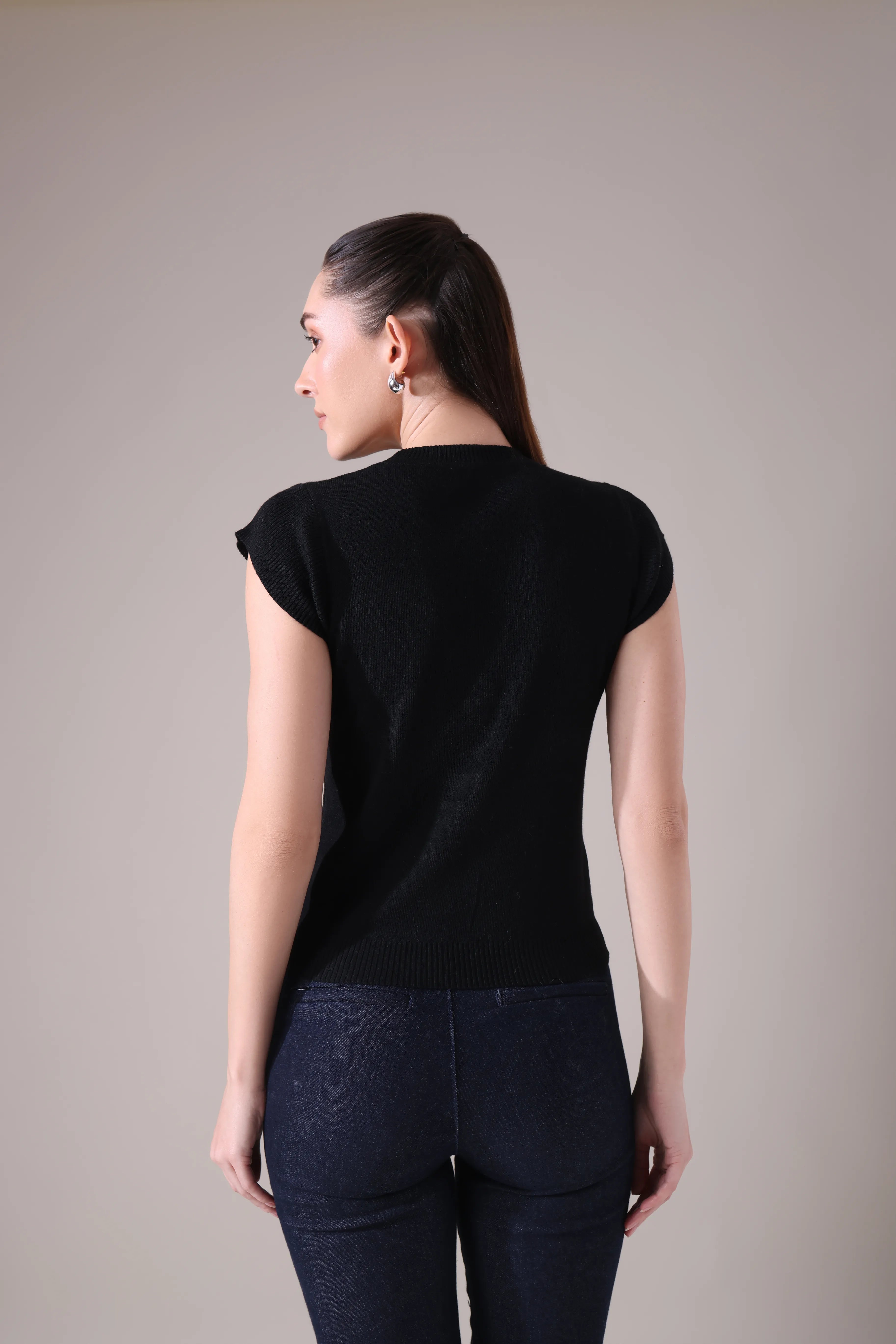 The  Sculpted Cap-Sleeve Knit in Alabaste