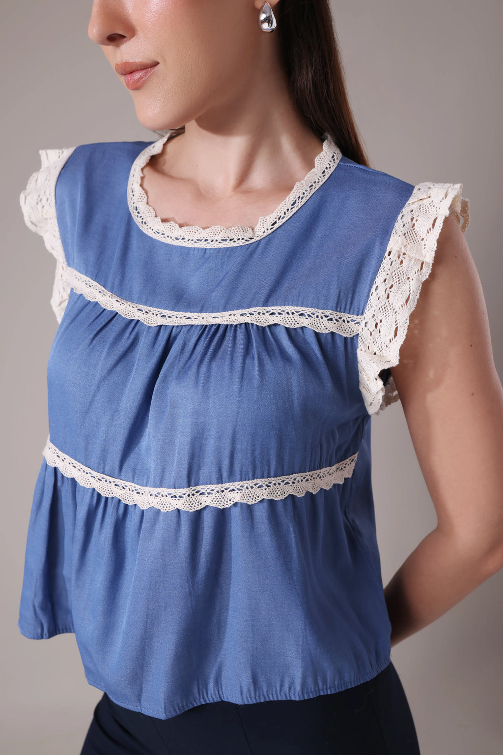 The Lyra Scalloped Lace Bodice In Cornflower Azure