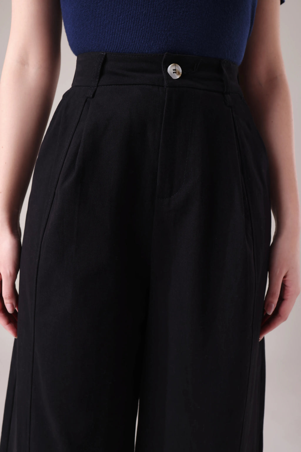 The Bastille Wide-Leg in Raw Obsidian